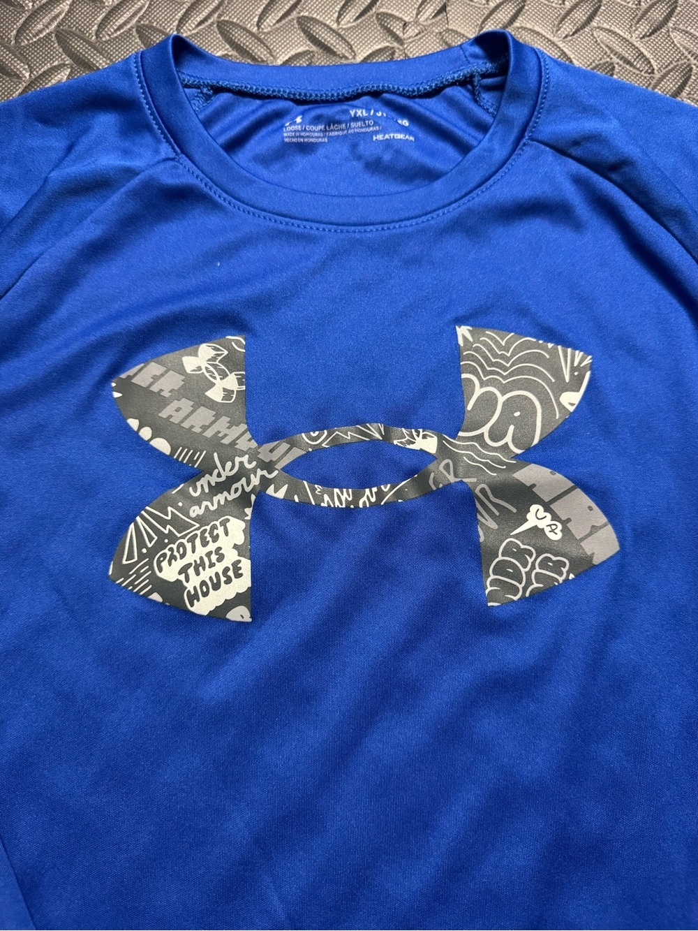 Under Armour HeatGear Blue Long Sleeve Athletic Shirt Youth YXL Loose Fit - Picture 2 of 10
